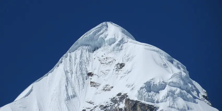 admire-neelkanth-peak-1.webp
