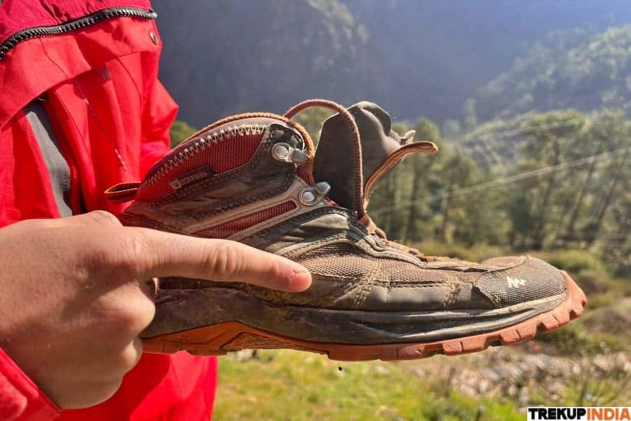 water proff layer of trekking shoes
