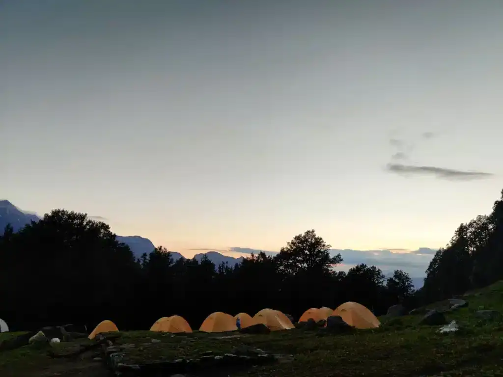 sar pass trek