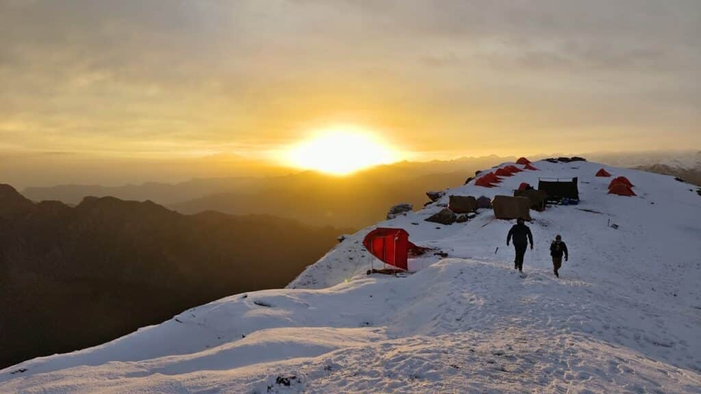 Sar Pass Trek